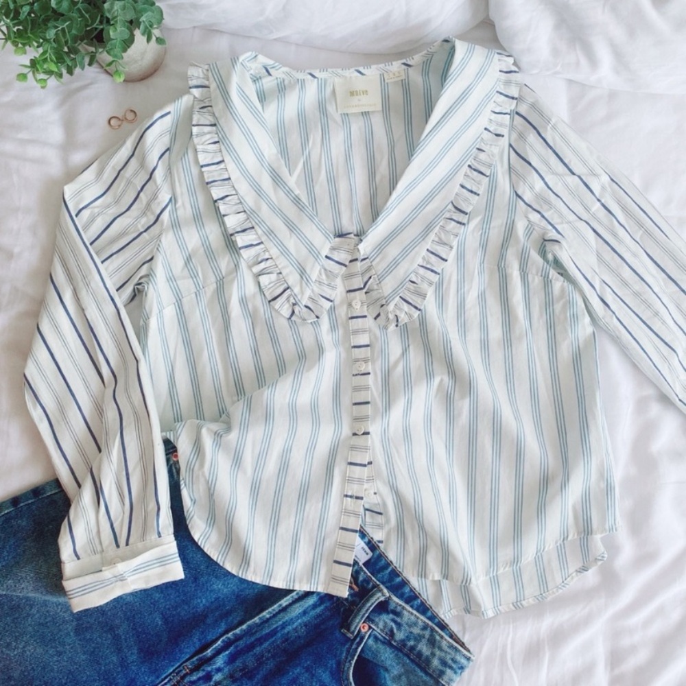 Maeve by Anthropologie ruffled collar button down dress shirt
